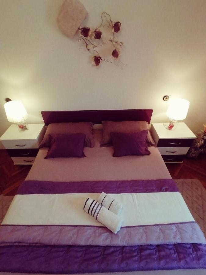 Apartmani Niki Hvar Hvar Town Esterno foto