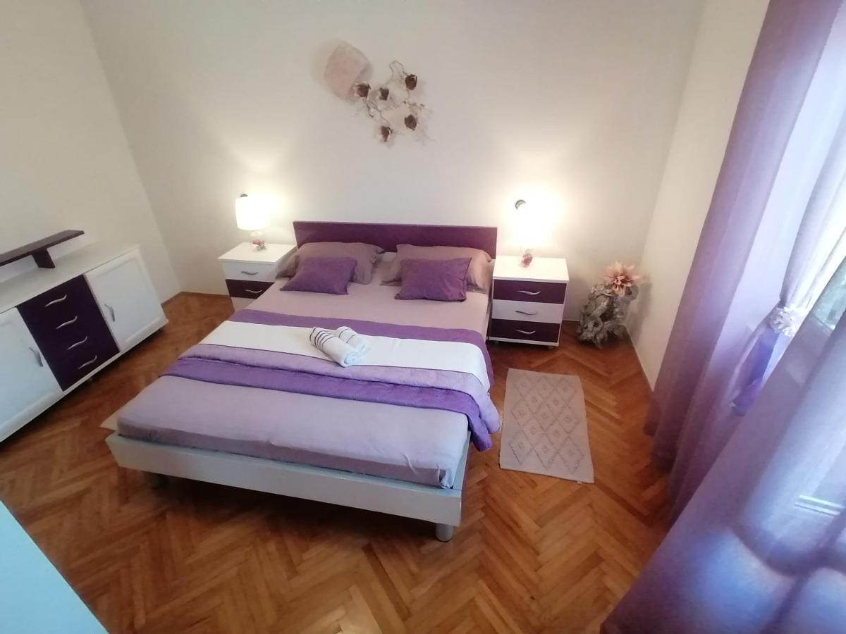 Apartmani Niki Hvar Hvar Town Esterno foto