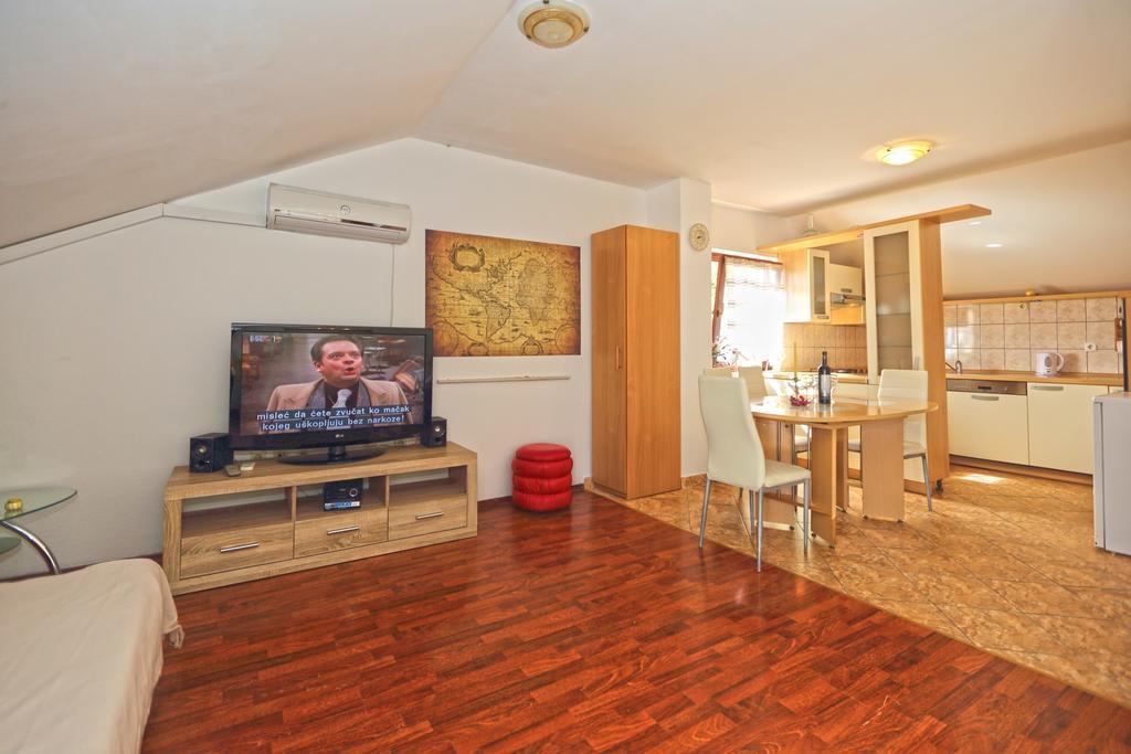 Apartmani Niki Hvar Hvar Town Camera foto