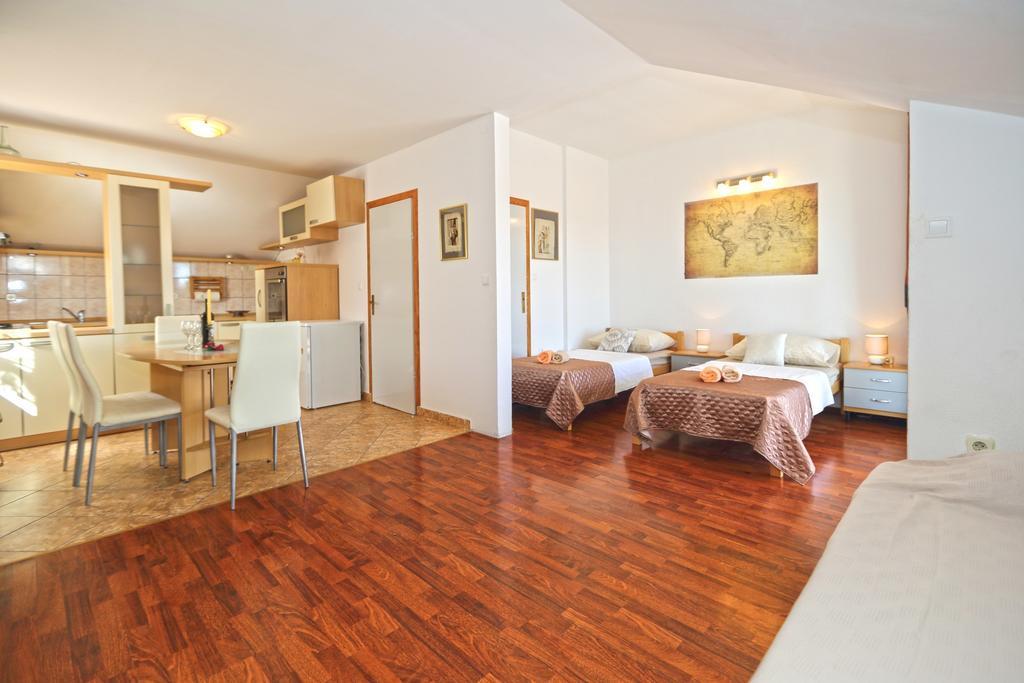 Apartmani Niki Hvar Hvar Town Camera foto