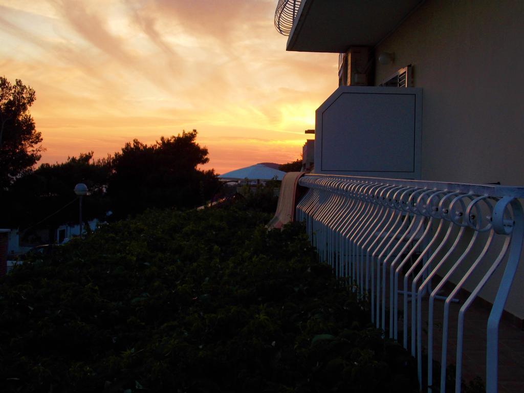 Apartmani Niki Hvar Hvar Town Esterno foto